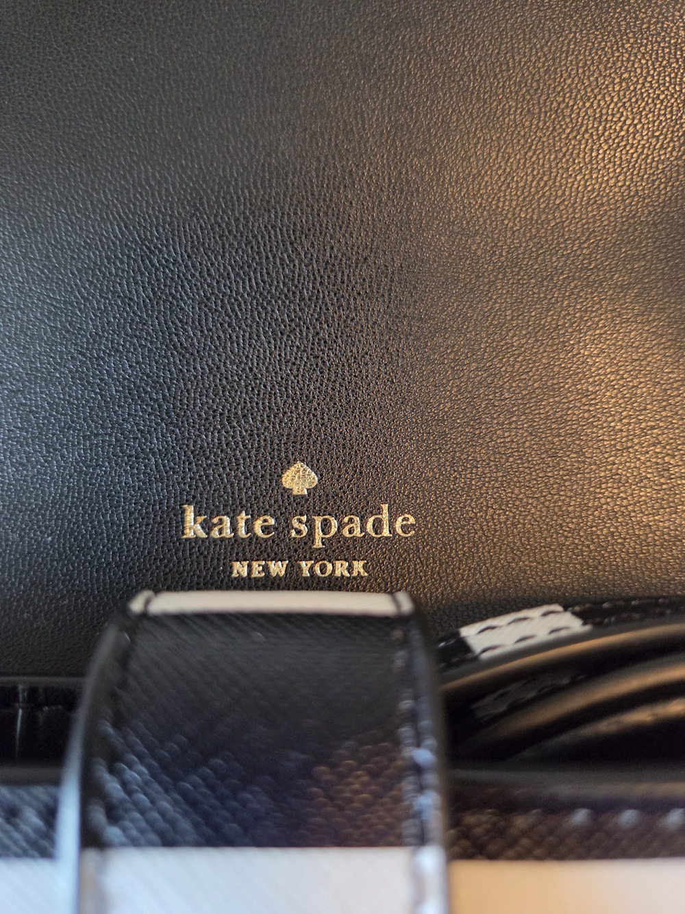 kate spade Laurel Way Winni Black & White Stripe Crossbody Wallet - Picture 5 of 9